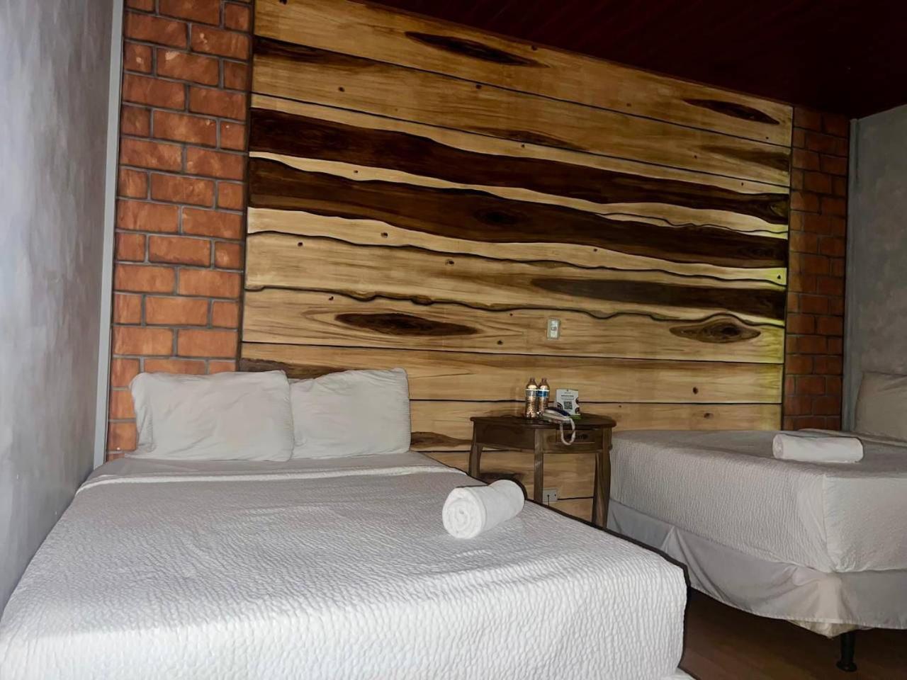 Argueta Hotel San Luis Buitenkant foto