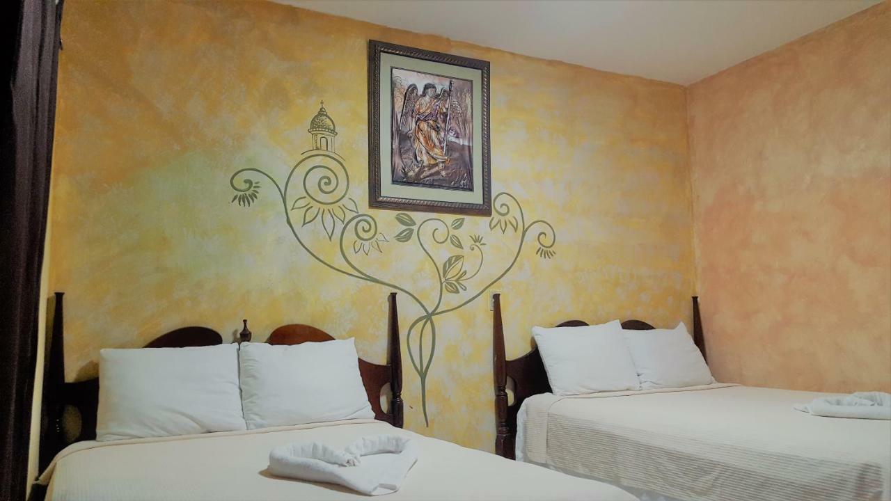 Argueta Hotel San Luis Buitenkant foto