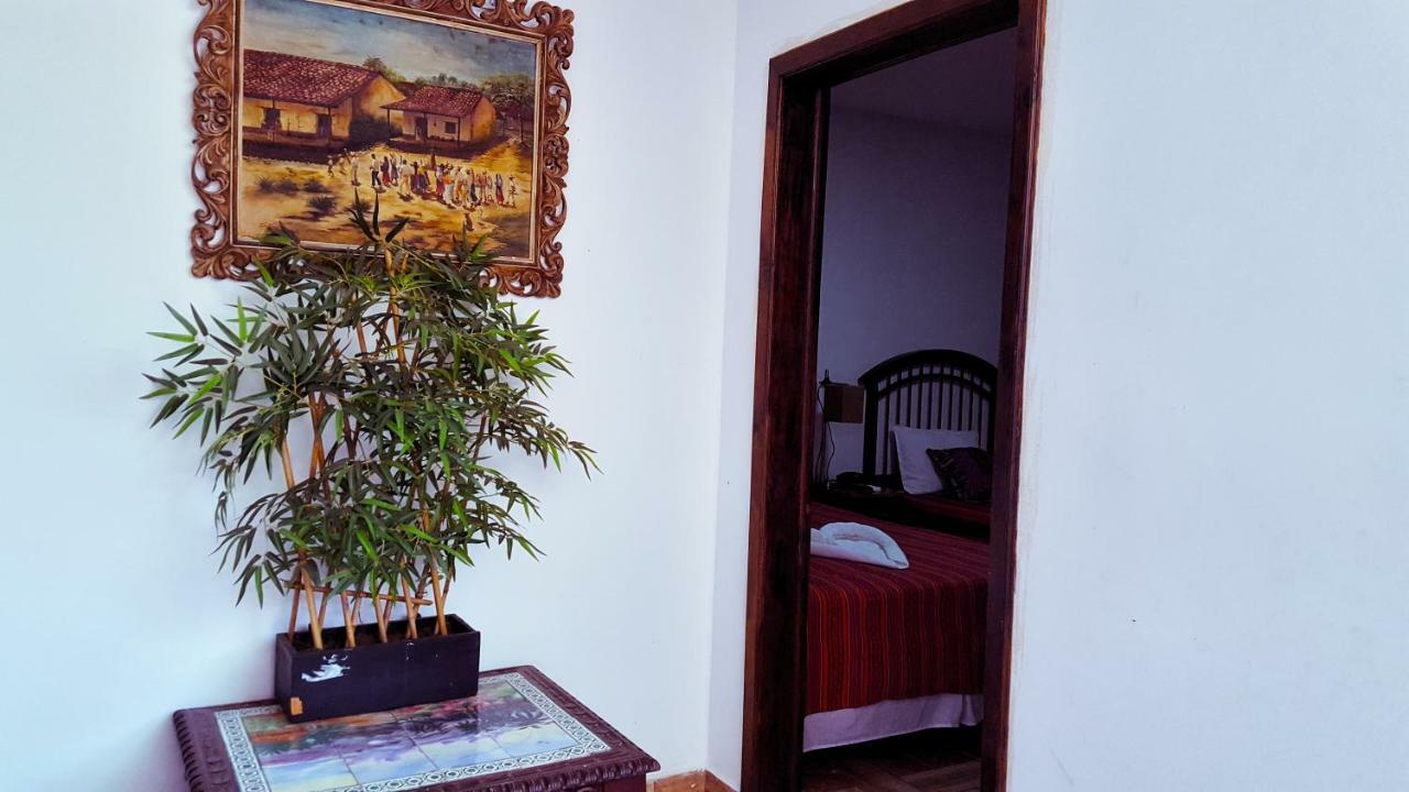 Argueta Hotel San Luis Buitenkant foto